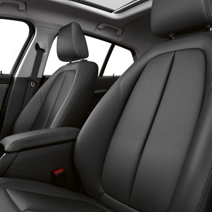 Sitzen in Leder 'Dakota' Schwarz. BMW 1er Modell Advantage, Interieur mit Sitzen in Leder 'Dakota' Schwarz.