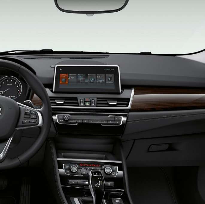 Cockpit BMW 2er Active Tourer Modell Luxury Line Cockpit BMW 2er Active Tourer Modell Luxury Line 225i xDrive F45 2018