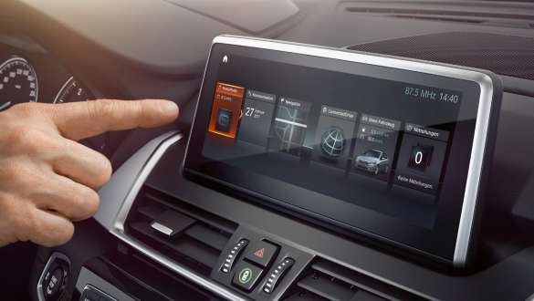 Touch Interface BMW 2er Active Tourer F45 Touch Interface Control Display BMW 2er Active Tourer F45 2018 Innenraum