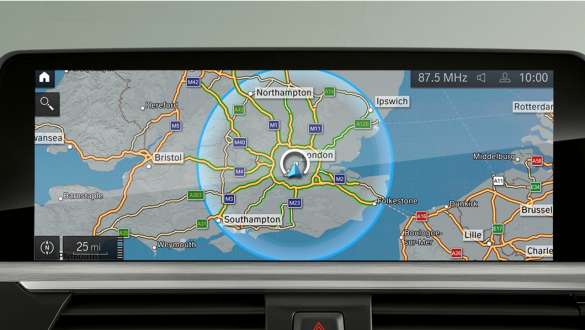 Plug-in-Hybrid BMW 3er Limousine 2021 G20 Navigationssystem Plug-in-Hybrid BMW 3er Limousine 2021 G20 Navigationssystem Nahaufnahme