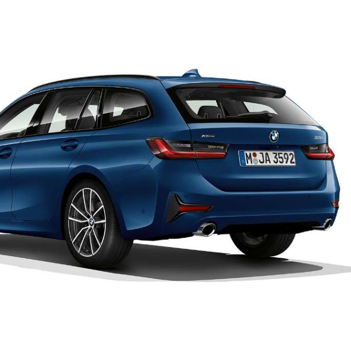 Modell Sport Dreiviertel-Heckaufnahme BMW 3er Touring, Modell Sport Dreiviertel-Heckaufnahme