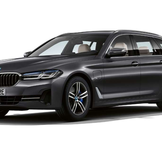 BMW 5er Touring 530i G31 Basisausstattung Front BMW 5er Touring 530i G31 2020 Basisausstattung in Sophistograu Dreiviertel-Frontansicht