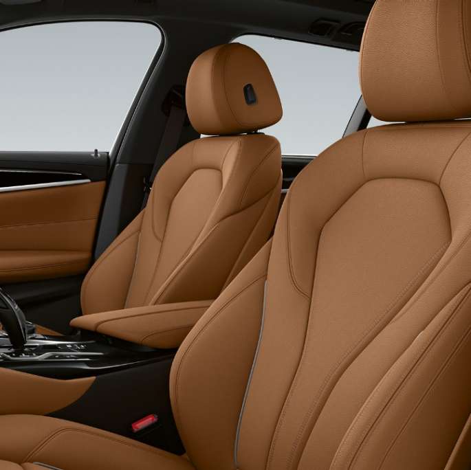 Polsterung BMW 5er Touring G31 M Sportpaket Polsterung in Leder 'Dakota' Cognac Exklusivnaht mit Keder in Kontrast BMW 5er Touring 530e G31 2020 M Sportpaket Innenraum