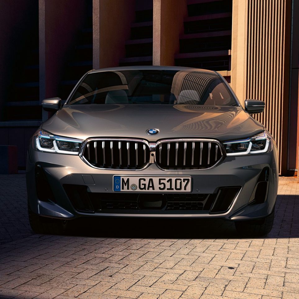Front BMW 6er Gran Turismo G32 2020 Frontdesign BMW 6er Gran Turismo 640i xDrive G32 2020 Berninagrau Frontperspektive