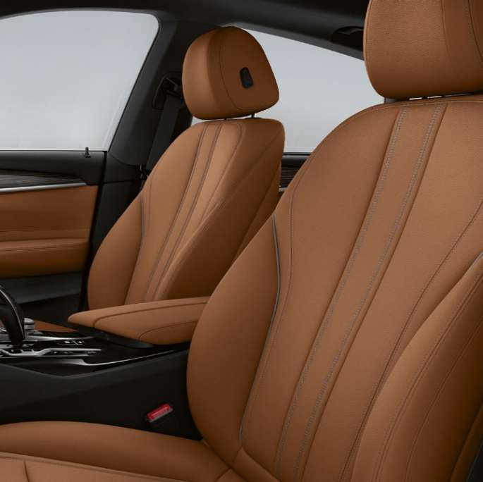 Polsterung BMW 6er Gran Turismo Basisausstattung G32 2020 Polsterung in Leder ‘Dakota’ Cognac/Schwarz BMW 6er Gran Turismo G32 620d 2020 Basisausstattung Innenraum