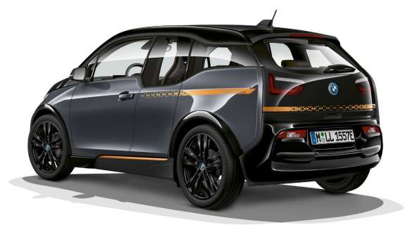 BMW i3 Unique Forever Edition I01 Dreiviertel-Frontansicht BMW i3 Unique Forever Edition I01 Storm Bay mit Akzent Frozen E-Copper metallic Dreiviertel-Frontansicht