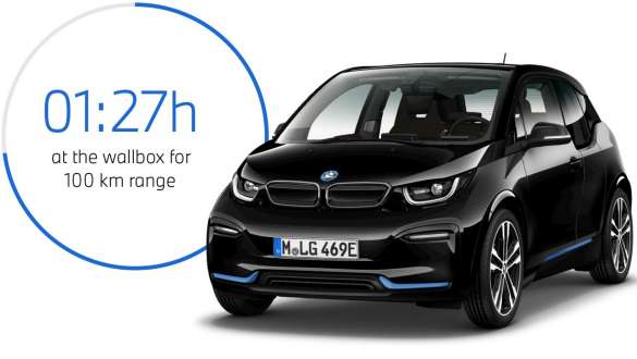 BMW i3s I01 Fluid Black mit Akzent BMW i Blau Dreiviertel-Frontansicht BMW i3s I01 Fluid Black mit Akzent BMW i Blau Dreiviertel-Frontansicht