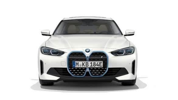 BMW i4 eDrive40 G26 2021 Mineralweiß Frontansicht BMW i4 eDrive40 G26 2021 Mineralweiß Frontansicht