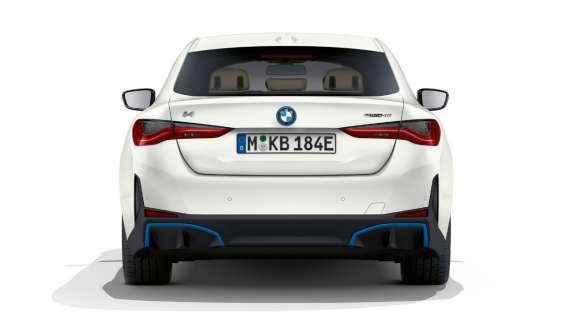 BMW i4 eDrive40 G26 2021 Mineralweiß Heckansicht BMW i4 eDrive40 G26 2021 Mineralweiß Heckansicht