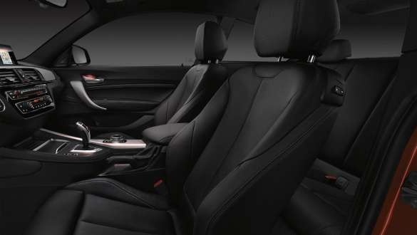 Sportsitze BMW M240i Coupé F22 Sportsitze BMW M240i Coupé F22 2017 Innenraum