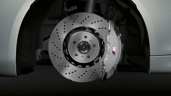 M Sportbremse BMW M2 Competition F87 M Sportbremse BMW M2 Competition F87 Hockenheim Silber metallic Nahaufnahme