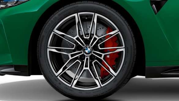 19"/20" M Schmiederäder 825 M Bicolor Schwarz BMW M3 Limousine G80 2020 BMW M3 Limousine G80 2020 19"/20" M Schmiederäder 825 M Bicolor Schwarz Nahaufnahme Rad