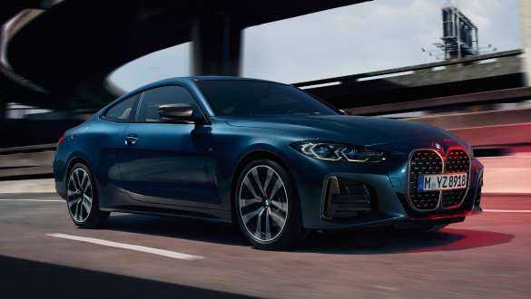 M Sportdifferenzial BMW M440i xDrive Coupé G22 2020 BMW M440i xDrive Coupé G22 2020 mit M Sportdifferenzial Arctic Race Blue metallic Dreiviertel-Seitenansicht