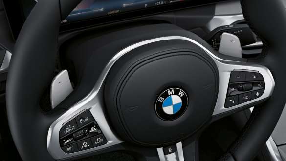 Variable Sportlenkung BMW M440i xDrive Coupé G22 2020 BMW M440i xDrive Coupé G22 2020 Variable Sportlenkung Innenraum Nahaufnahme