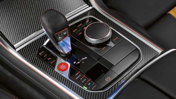 M Gangwahlschalter. M Gangwahlschalter des BMW M8 Competition Coupé.