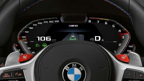 M spezifische Instrumentenkombination. M spezifische Instrumentenkombination des BMW M8 Competition Coupé.