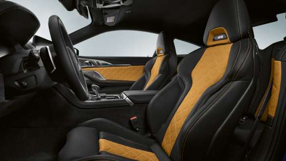 Vollederaustattung 'Merino'/Alcantara. BMW M8 Competition Coupé mit Vollederaustattung 'Merino'/Alcantara.