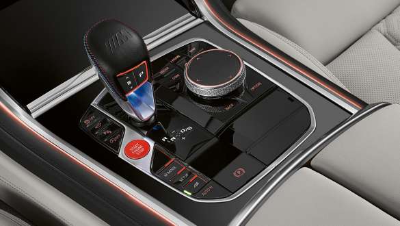 BMW M8 Competition Gran Coupé mit 8-Gang M Steptronic Getriebe BMW M8 Competition Gran Coupé mit 8-Gang M Steptronic Getriebe F93 2020 Innenraum