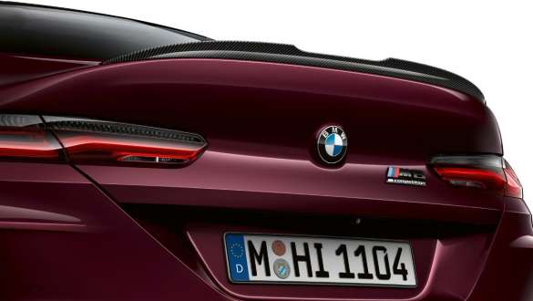 M Heckspoiler BMW M8 Competition Gran Coupé M Heckspoiler in Carbon BMW M8 Competition Gran Coupé F93 2020 BMW Individual Ametrin metallic Nahaufnahme Heck