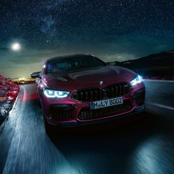 BMW M8 Competition Gran Coupé Frontansicht fahrend F93 BMW M8 Competition Gran Coupé F93 2020 BMW Individual Ametrin metallic Frontansicht fahrend