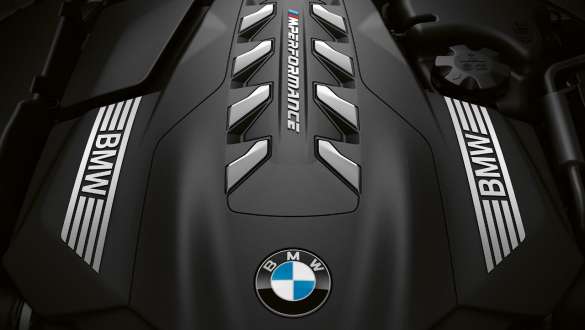 M TwinPower Turbo 8-Zylinder Benzinmotor BMW M850i xDrive Gran Coupé G16 LCI Facelift 2022 BMW M850i xDrive Gran Coupé G16 LCI Facelift 2022 M TwinPower Turbo 8-Zylinder Benzinmotor Nahaufnahme