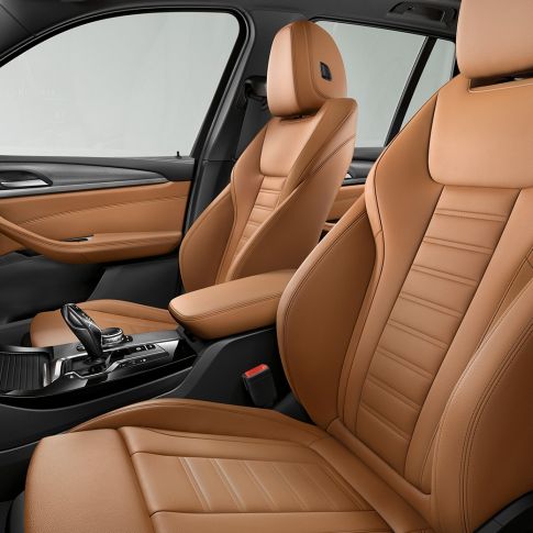 BMW X3 M40i und BMW X3 M40d SUV, Interieur G01. BMW X3 M40i und BMW X3 M40d SUV, sportlich-komfortables Interieur mit Sportsitzen G01.
