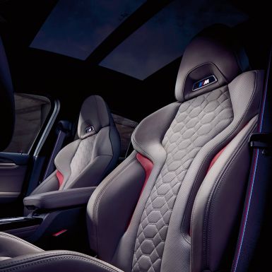 BMW X4 M Competition SUV, M Sportsitze F98. BMW X4 M Competition SUV, Interieur, M Sportsitze in Leder 'Merino' Adelaide Grau F98.