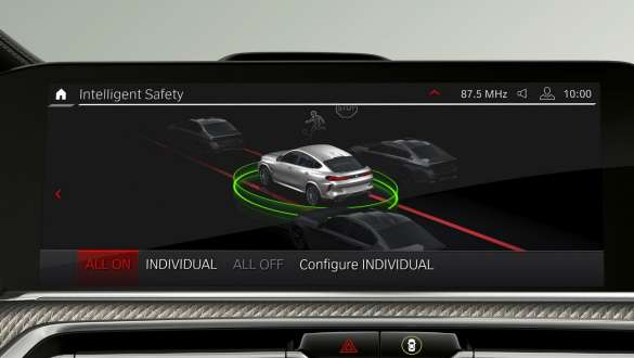 BMW X6 M Automobile mit Driving Assistant Professional F96 Driving Assistant Professional BMW X6 M Automobile F96 2020 SUV Innenraum
