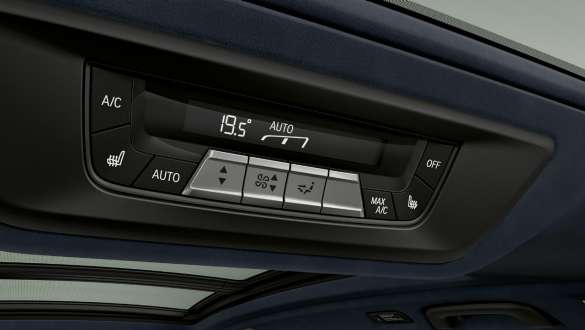 Klimaautomatik mit 5-Zonenregelung des BMW X7 M Automobils BMW X7 M Automobil, Interieur, Nahaufnahme der Klimaautomatik mit 5-Zonenregelung, G07