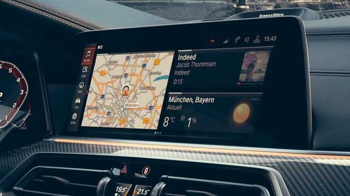 Cockpit mit Blick auf 12,3“ Displays. G06 BMW X6 Cockpit mit Blick auf 12,3“ Displays. G06