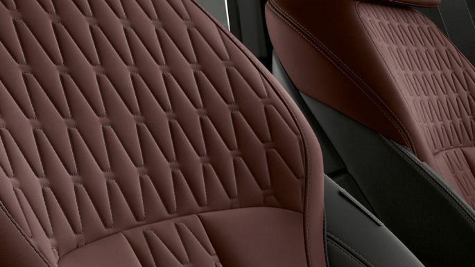 BMW X6 Individual Polsterung. G06 BMW X6 Individual Interieur mit Blick auf Polsterung. G06