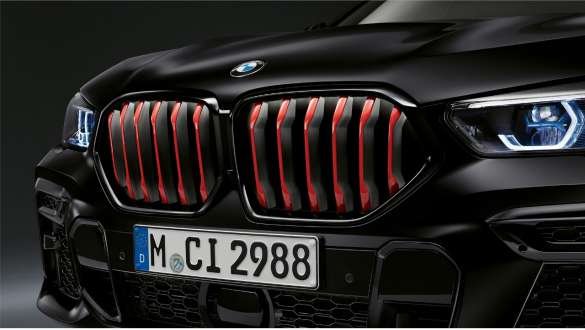 BMW Doppelniere mit Stäben in Chili Red BMW X6 Edition Black Vermilion G06 2021 BMW Doppelniere mit Stäben in Chili Red BMW X6 Edition Black Vermilion G06 2021