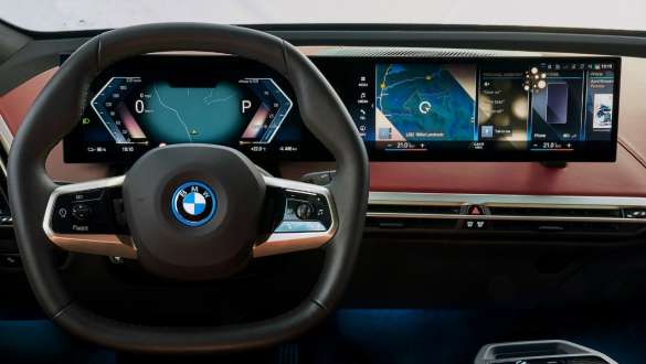 Dashboard Ansicht mit Curved Display Screen Widgets Dashboard Ansicht mit Curved Display Screen Widgets IPA BMW Software Update