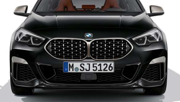 Kit aérodynamique M, BMW M235i xDrive Gran Coupé, partie avant Kit aérodynamique M BMW M235i xDrive Gran Coupé Black Sapphire metallic F44, vue frontale