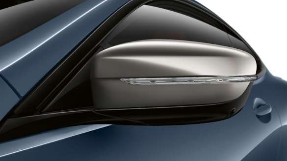 Coques des rétroviseurs extérieurs en Galvanik Cerium Grey F92. BMW M850i xDrive Coupé en Barcelona Blau metallic, coques de rétroviseurs extérieurs en Galvanik Cerium Grey F92.