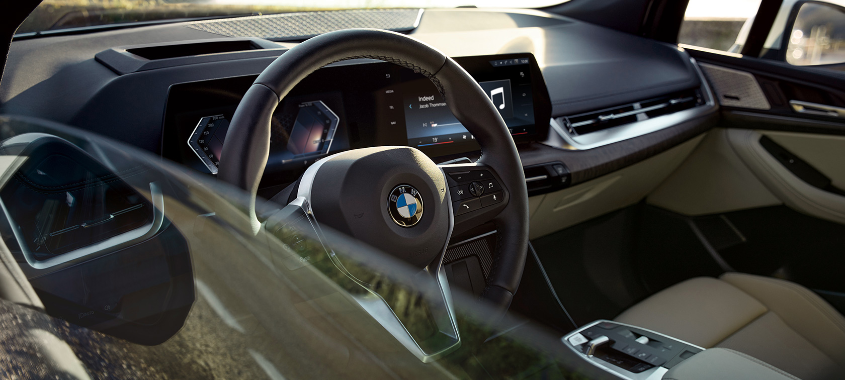 BMW Série 2 Active Tourer U06 2021 – intérieur du véhicule, poste de conduite BMW Série 2 Active Tourer U06 2021 – intérieur du véhicule, poste de conduite