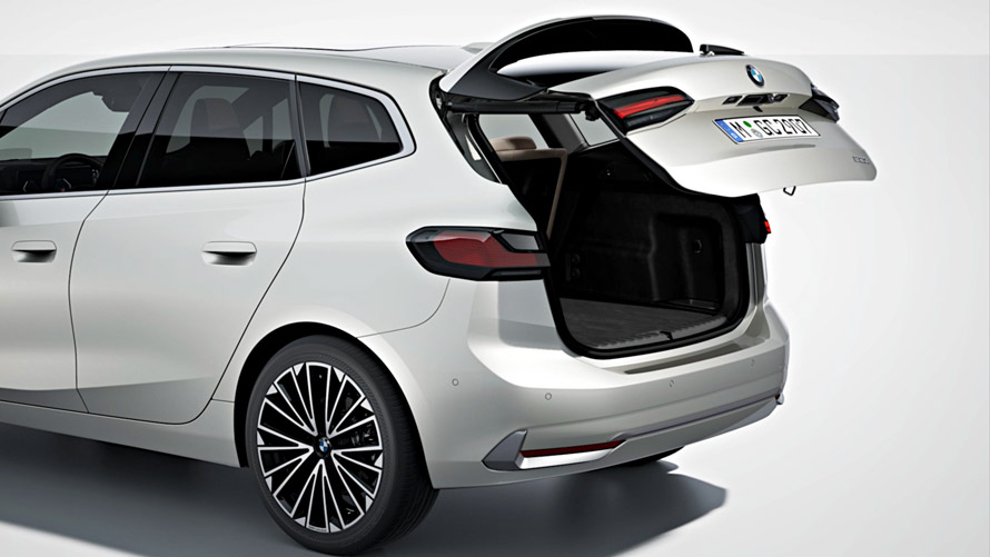 La capacité du compartiment à bagages de la BMW Série 2 Active Tourer en vidéo La capacité du compartiment à bagages de la BMW Série 2 Active Tourer en vidéo