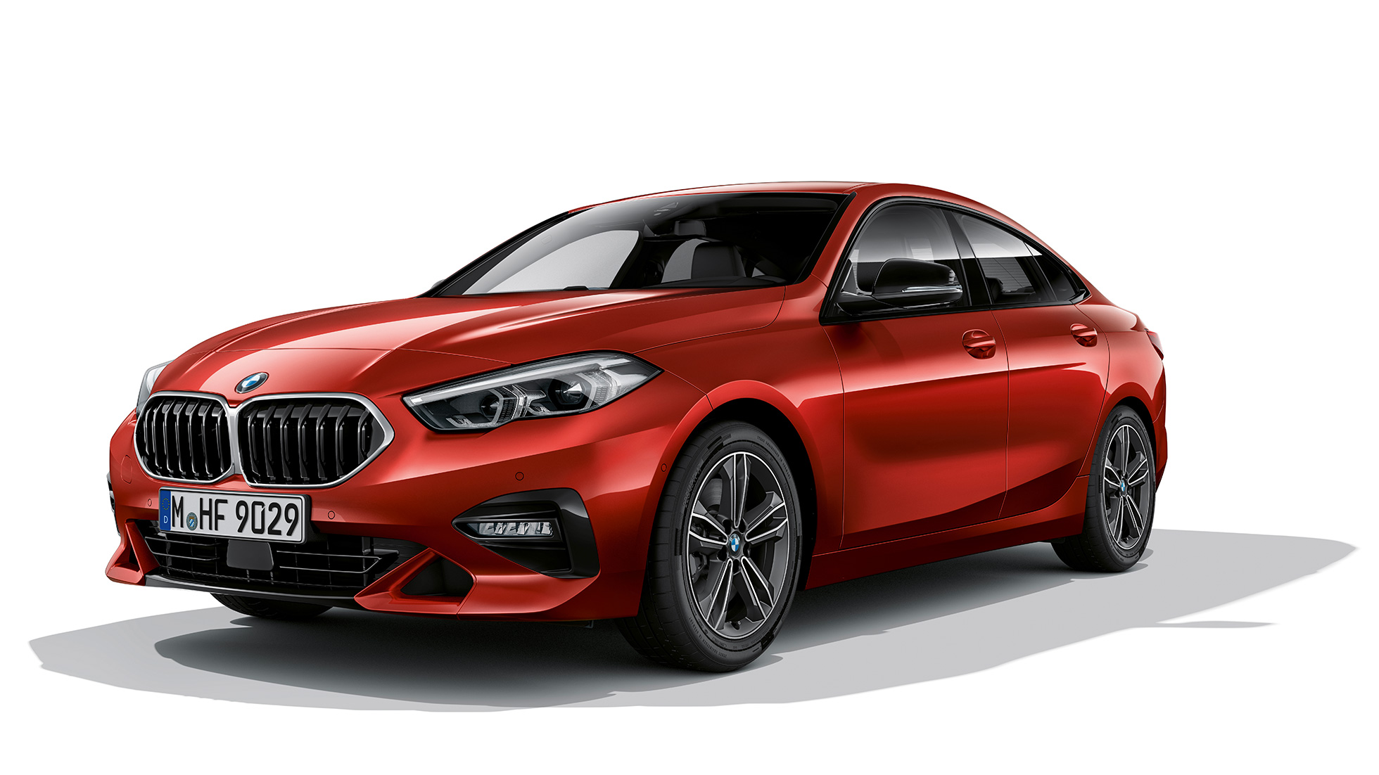 BMW Niere BMW 2er Gran Coupé Modell Sport F44 Niere mit Nierenrahmen in Chrom BMW 2er Gran Coupé Modell Sport Melbourne Rot F44 Dreiviertel-Seitenansicht