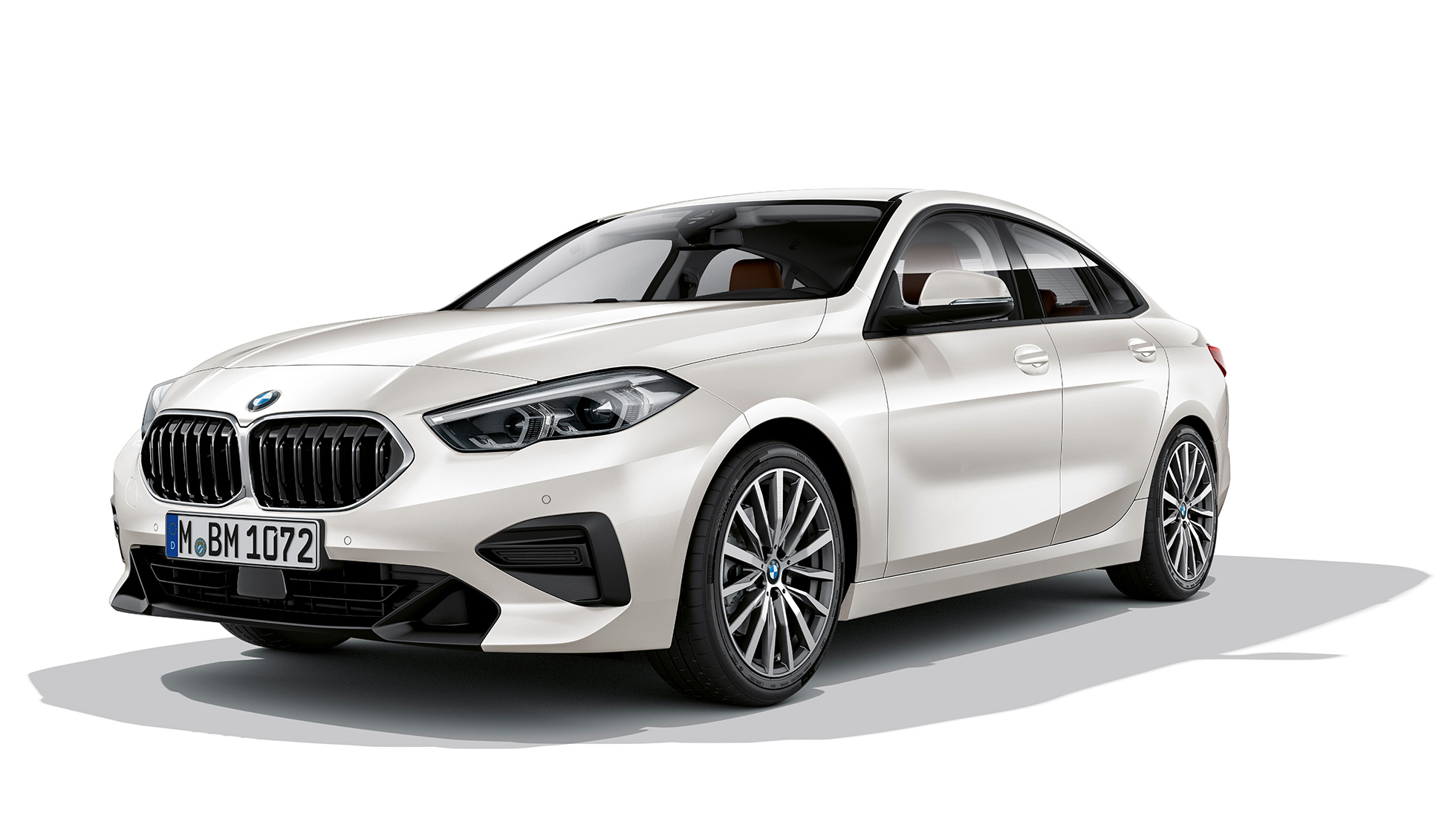BMW Niere BMW 2er Gran Coupé Modell Advantage F44 BMW Niere BMW 2er Gran Coupé Modell Advantage Mineralweiß F44 Dreiviertel-Frontansicht