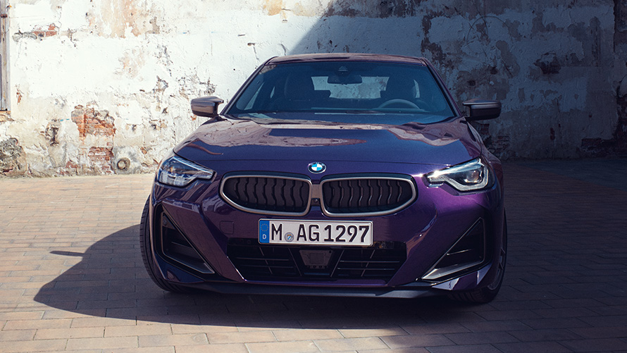BMW Série 2 Coupé G42 vue avant à l’arrêt BMW Série 2 Coupé G42 vue avant à l’arrêt