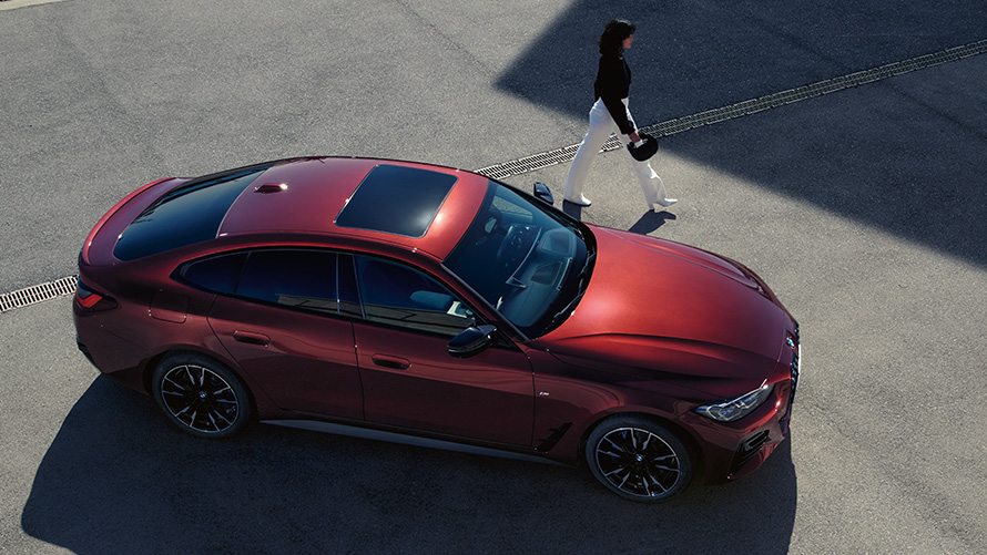 BMW 4er Gran Coupé G26 BMW Individual Aventurinrot metallic Vogelperspektive BMW 4er Gran Coupé G26 BMW Individual Aventurinrot metallic Vogelperspektive