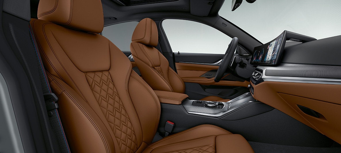 BMW Individual Volllederausstattung 'Merino' Tartufo BMW 4er Gran Coupé G26 2021 Innenraum BMW Individual Volllederausstattung 'Merino' Tartufo BMW 4er Gran Coupé G26 2021 Innenraum Cockpit