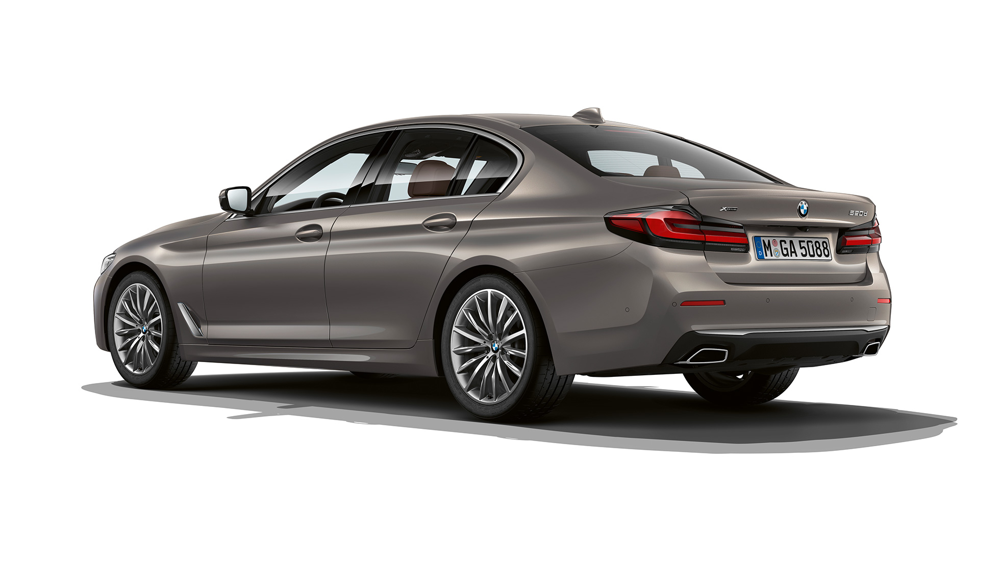 BMW 5er Limousine G30 Luxury Line Heck BMW 5er Limousine 520d xDrive G30 2020 Luxury Line in Berninagrau Dreiviertel-Heckansicht