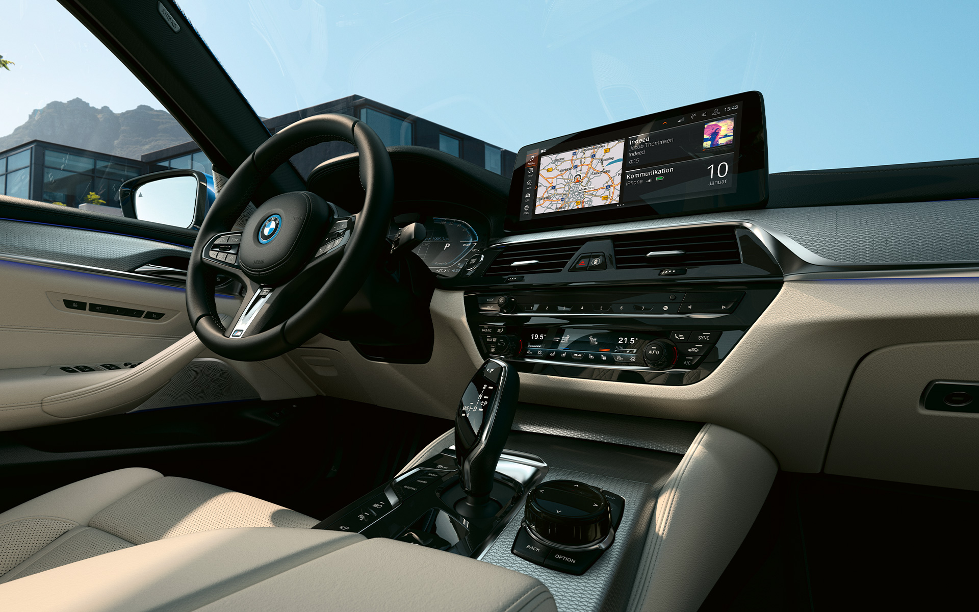 Interieur BMW 5er Limousine G30 Informationsdisplay & Sport-Lederlenkrad BMW 5er Limousine G30 Facelift 2020 Interieur
