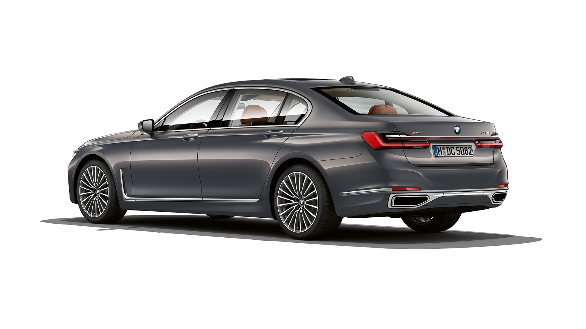 Vue de trois quarts arrière d’une BMW Série 7 Berline en design extérieur Pure Excellence G11 Vue de trois quarts arrière d’une BMW Série 7 Berline grise en design extérieur Pure Excellence G11