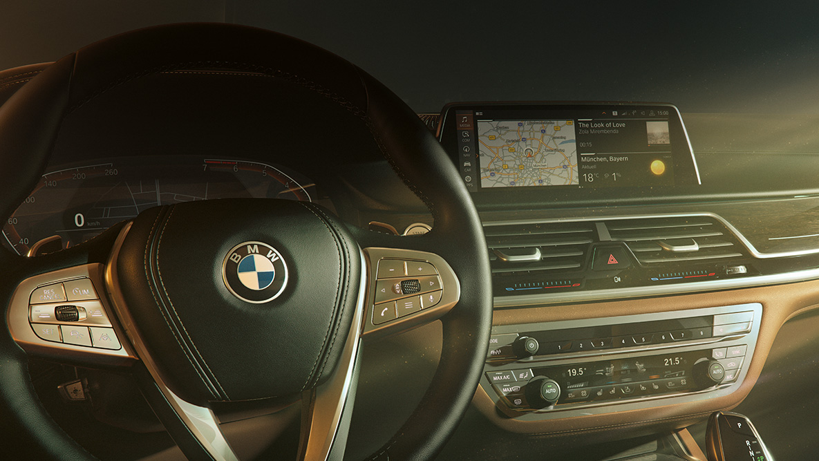BMW 7er BMW Remote Software Upgrade G11 BMW Remote Software Upgrade: Nahaufnahme der Instrumentenkombination G11