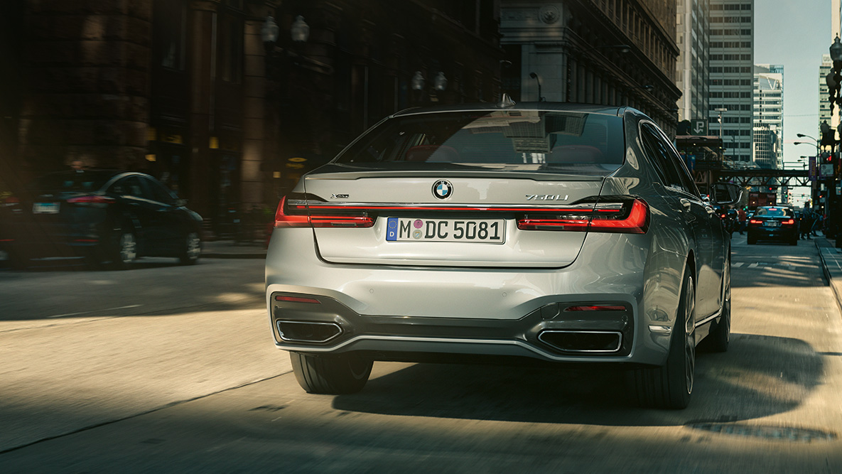 BMW 7er Rückfahrassistent G11 BMW Rückfahrassistent: Heckansicht des BMW 7er G11
