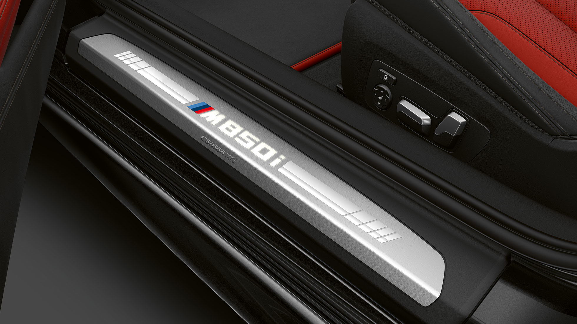 BMW M850i xDrive, Carbonschwarz metallic, Einstiegsleiste G14.