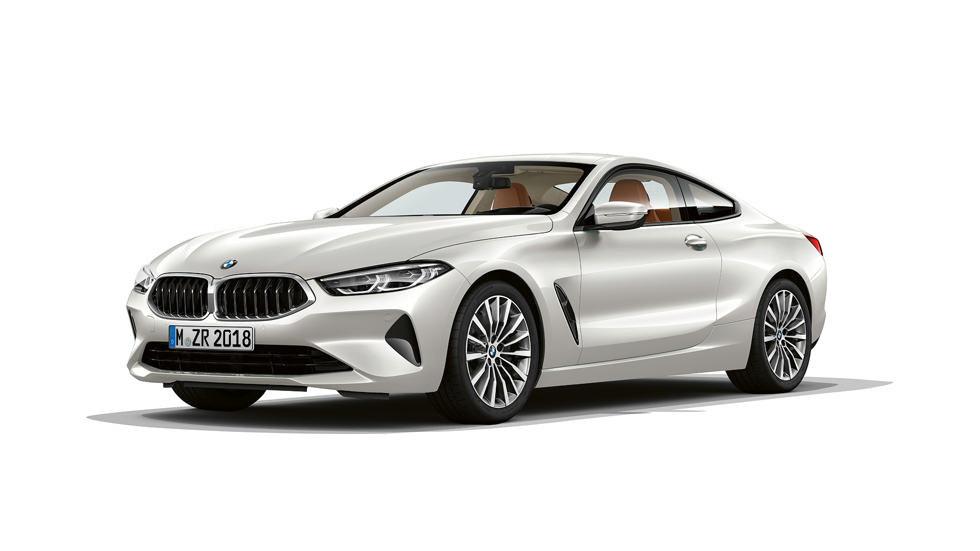 BMW 8er Coupé, Dreiviertel-Frontansicht G15. BMW 8er Coupé, Mineralweiß metallic, Dreiviertel-Frontansicht G15.
