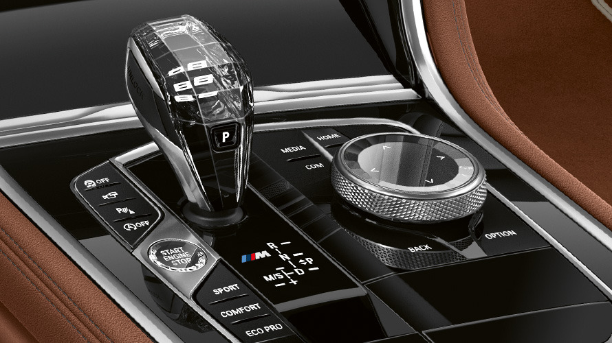 BMW Série 8 Gran Coupé, cockpit Individual Sophistication G16